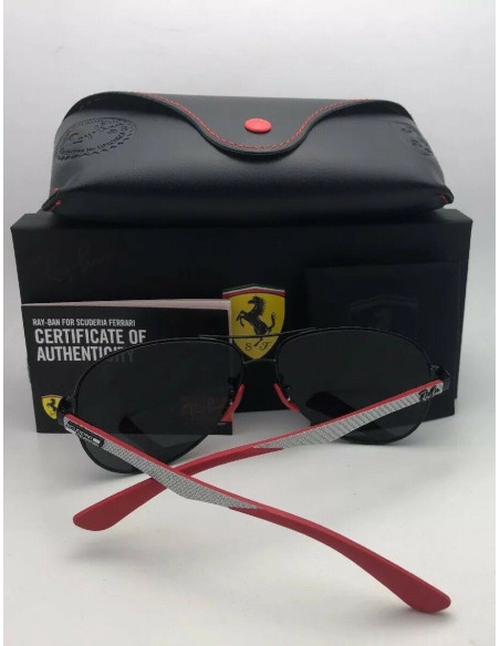 Ray Ban RB8313M F009/6G Aviator Scuderia Ferrari Fibra de carbono