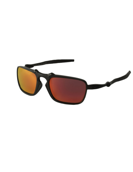Oakley OO6020 03 Badman Ruby Iridium Polarized Dark Carbon