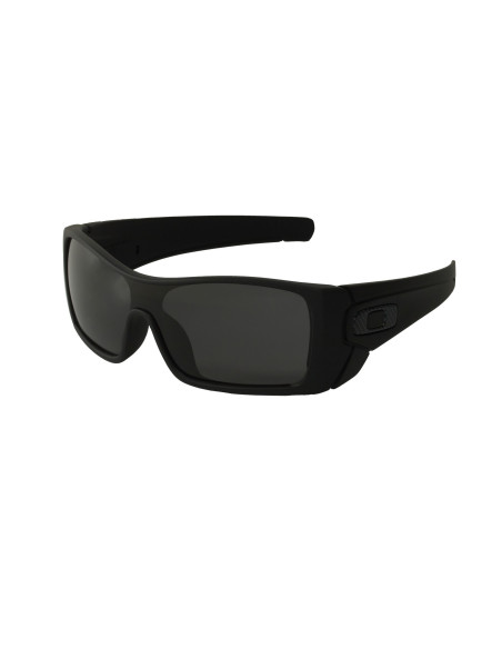 OAKLEY OO9101 04 BATWOLF Matte Black Gray Polarized